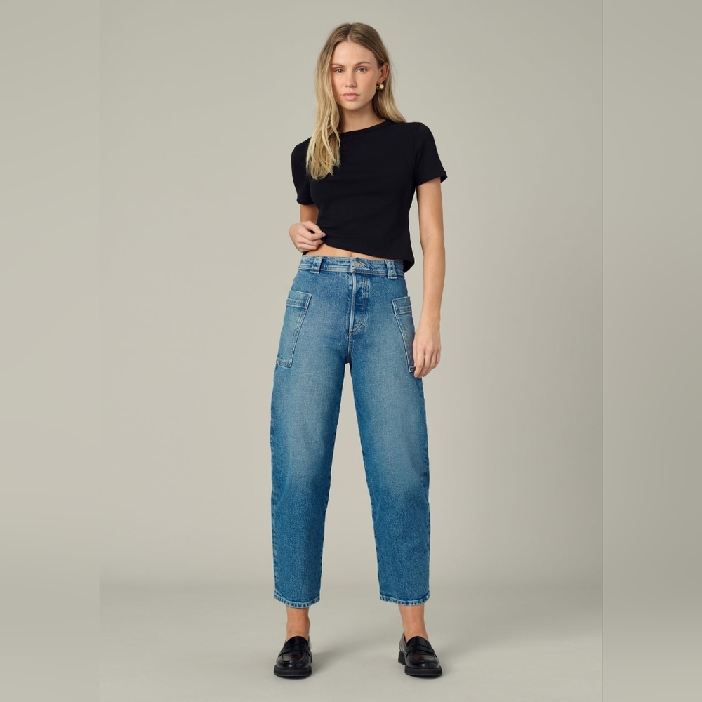 NWT Joe's Jeans The Pheobe High Rise Patch Pocket Barrel Leg Size 26